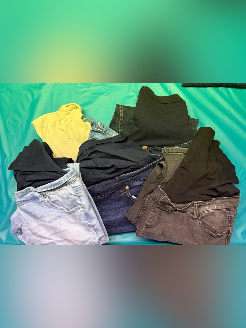 5 Pairs of Maternity Jeans